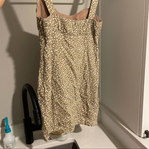 Princess polly floral dress - Picture 3 of 4